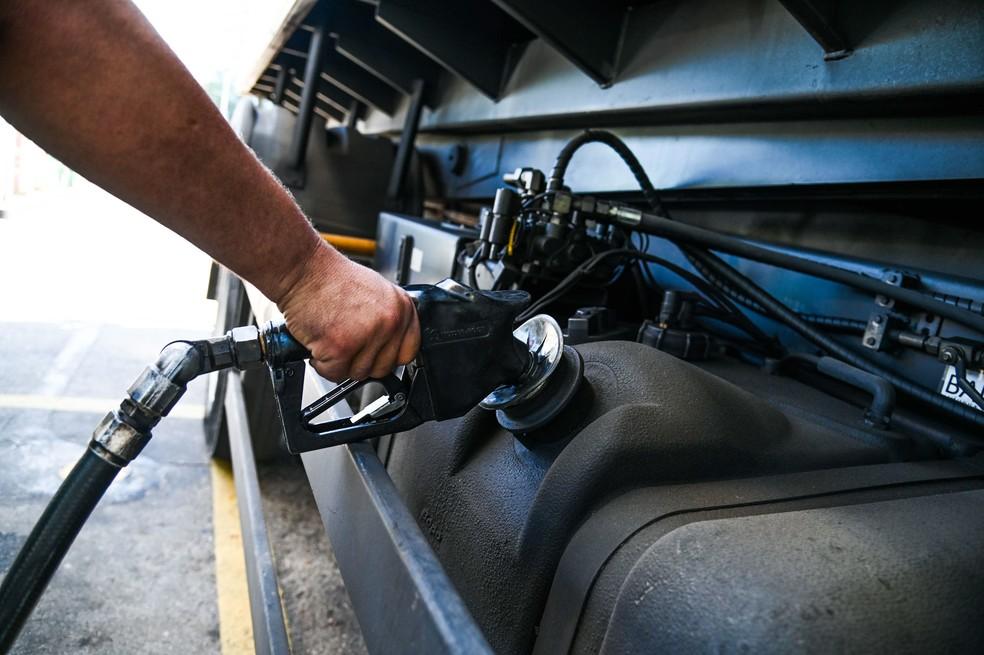 Petrobras prevê que preços do diesel devem continuar altos no 2º semestre do ano