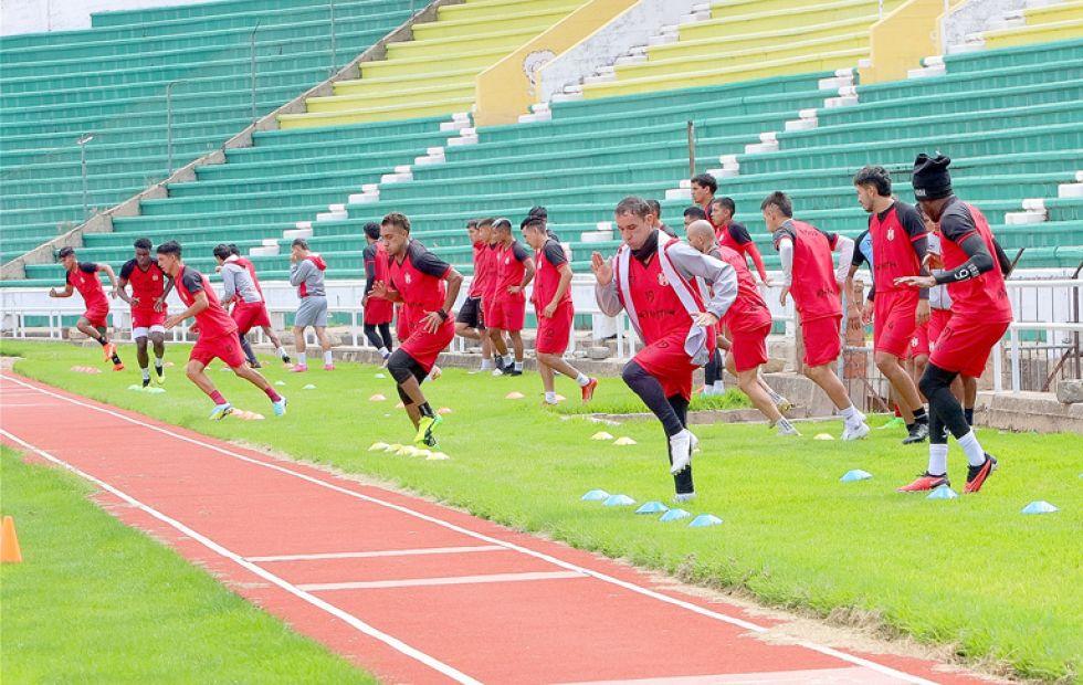 El equipo albirrojo enfrentarÃ¡ esta tarde a San Antonio, em Entre RÃ\xados, por a sexta fecha da Liga de la DivisiÃ³n Profesional do fÃºtbol boliviano.