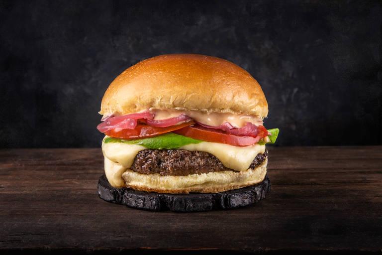 Sanduíche do T.T. Burger, hamburgueria do chef Thomas Troisgros