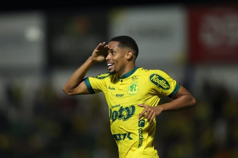 Afastamento de Iury Castilho do Mirassol Abre Portas para Coritiba