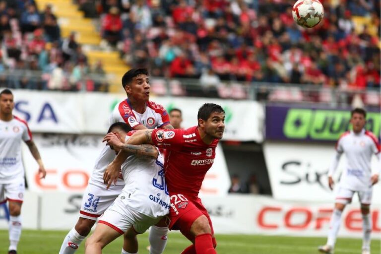 Ñublense e União La Calera se enfrentam em partida decisiva do Campeonato Nacional
