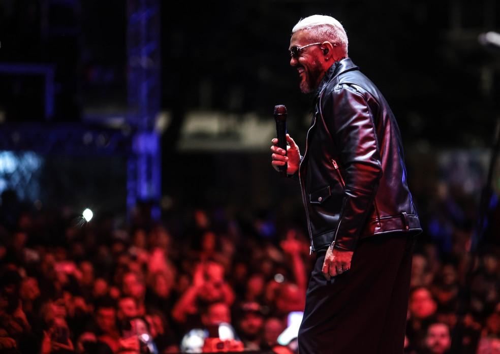 Apresentação do cantor Belo no Vale do Anhangabaú durante a Virada Cultural 2025