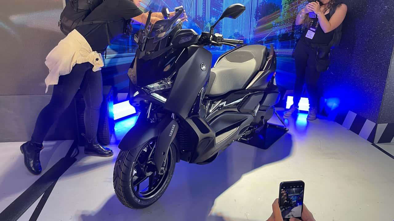 Yamaha lança a XMax 300 no Brasil