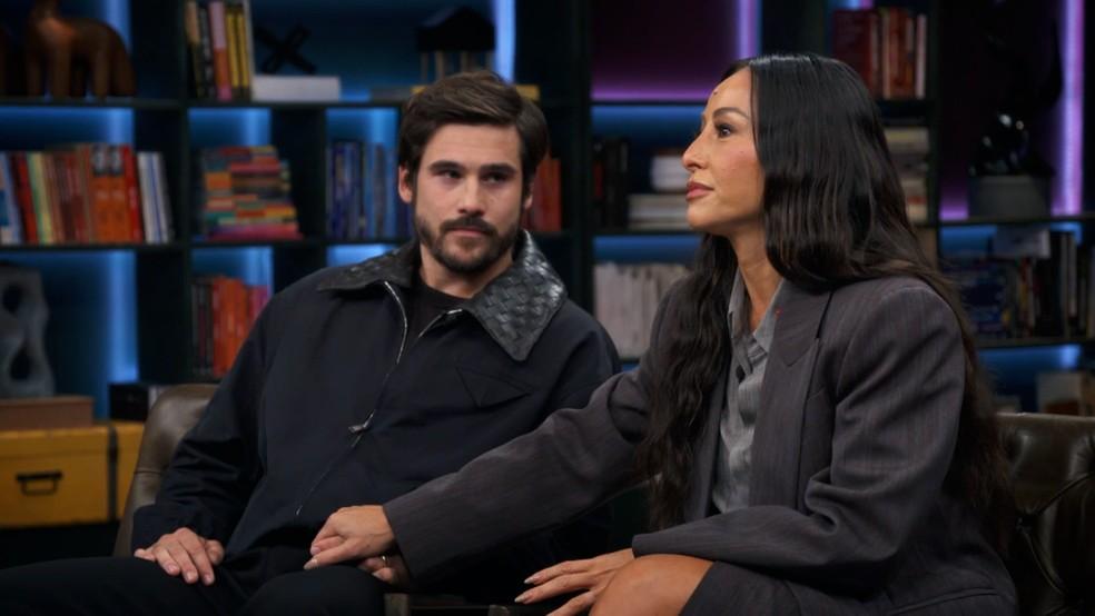 Nicolas Prattes e Sabrina Sato no Conversa com Bial