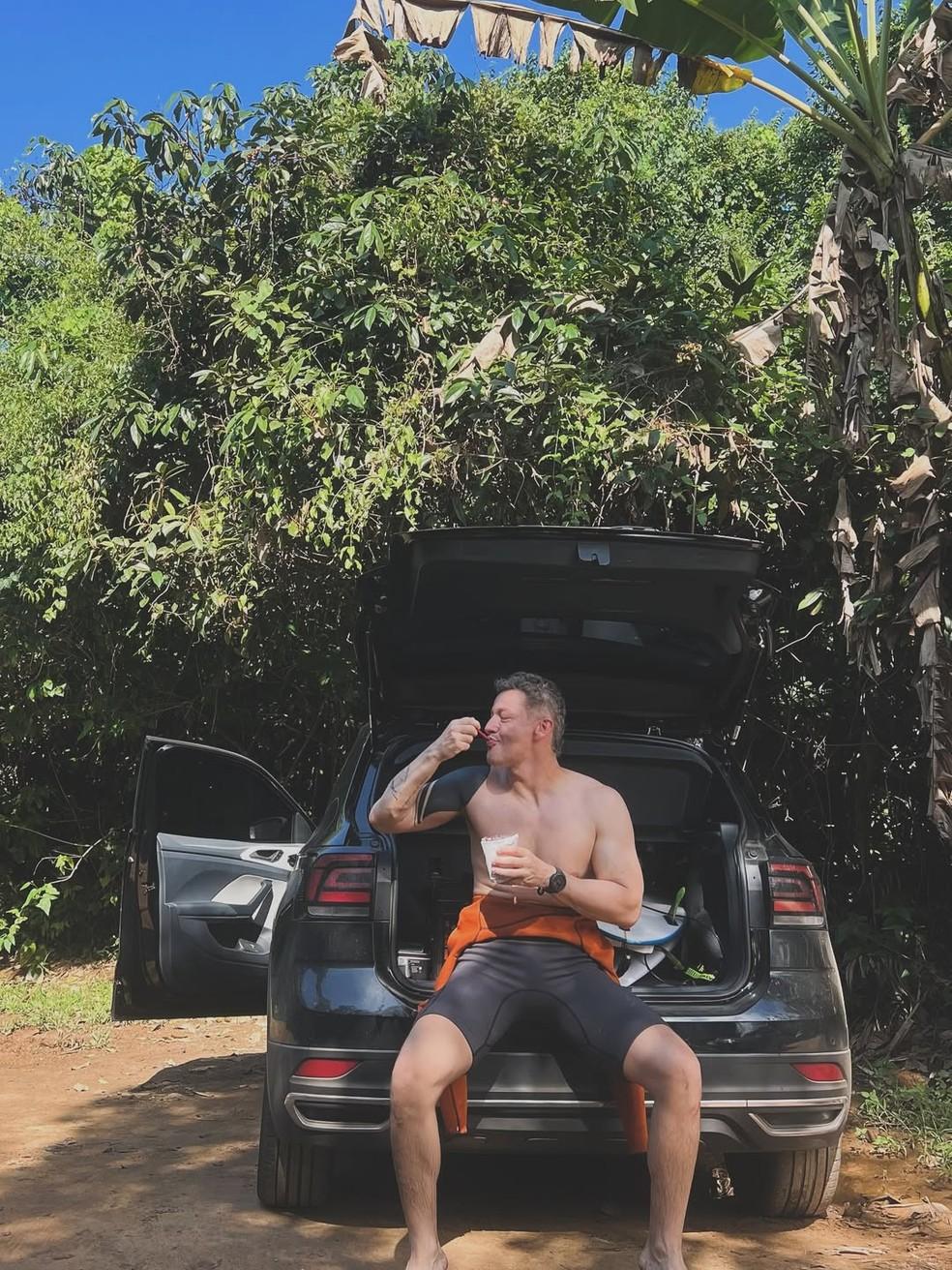 Lucas Lima praticando esportes em abril de 2025