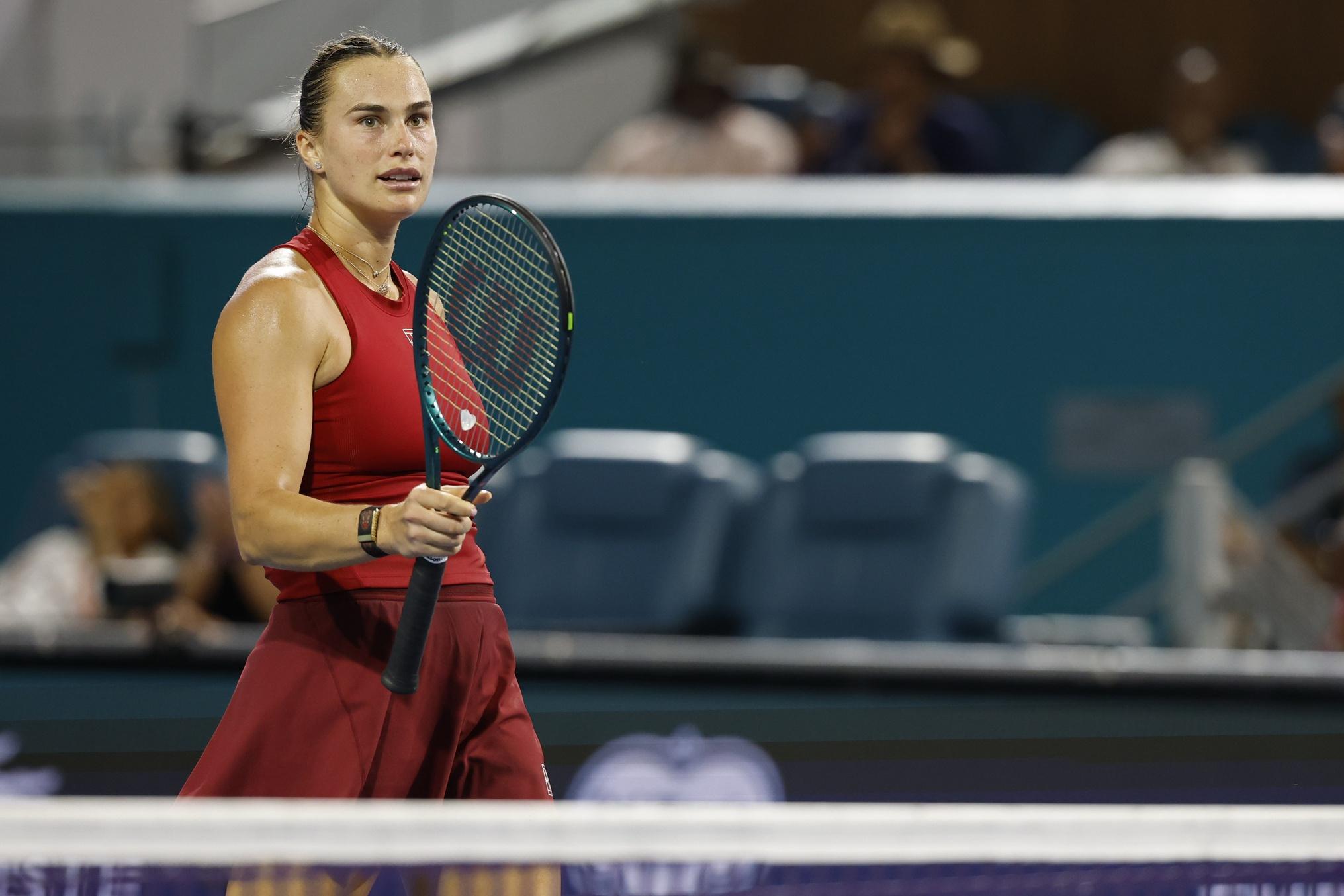 Aryna Sabalenka celebra após vitória
