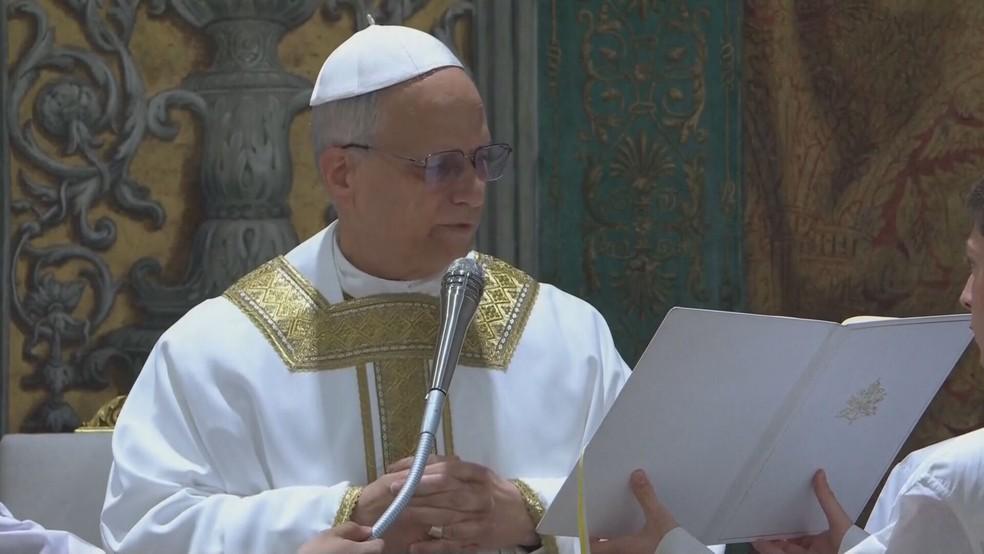 Papa Leão XIV celebra na Capela Sistina a primeira missa no Vaticano