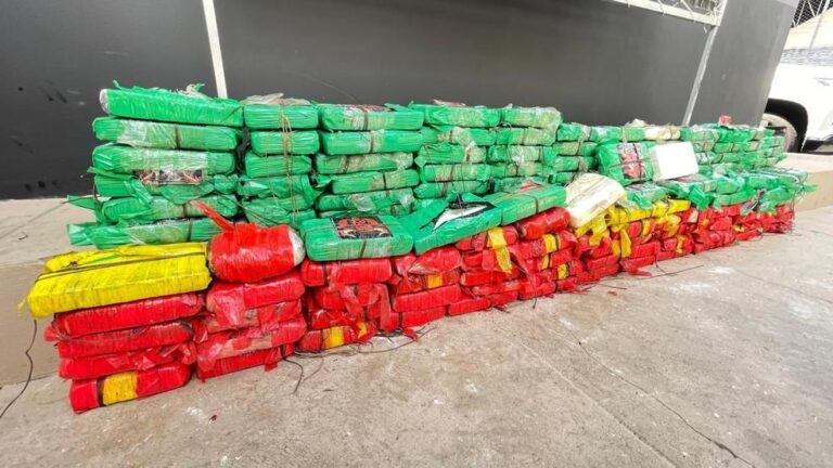 Mais de 150 kg de drogas apreendidos em embarcação no Amazonas
