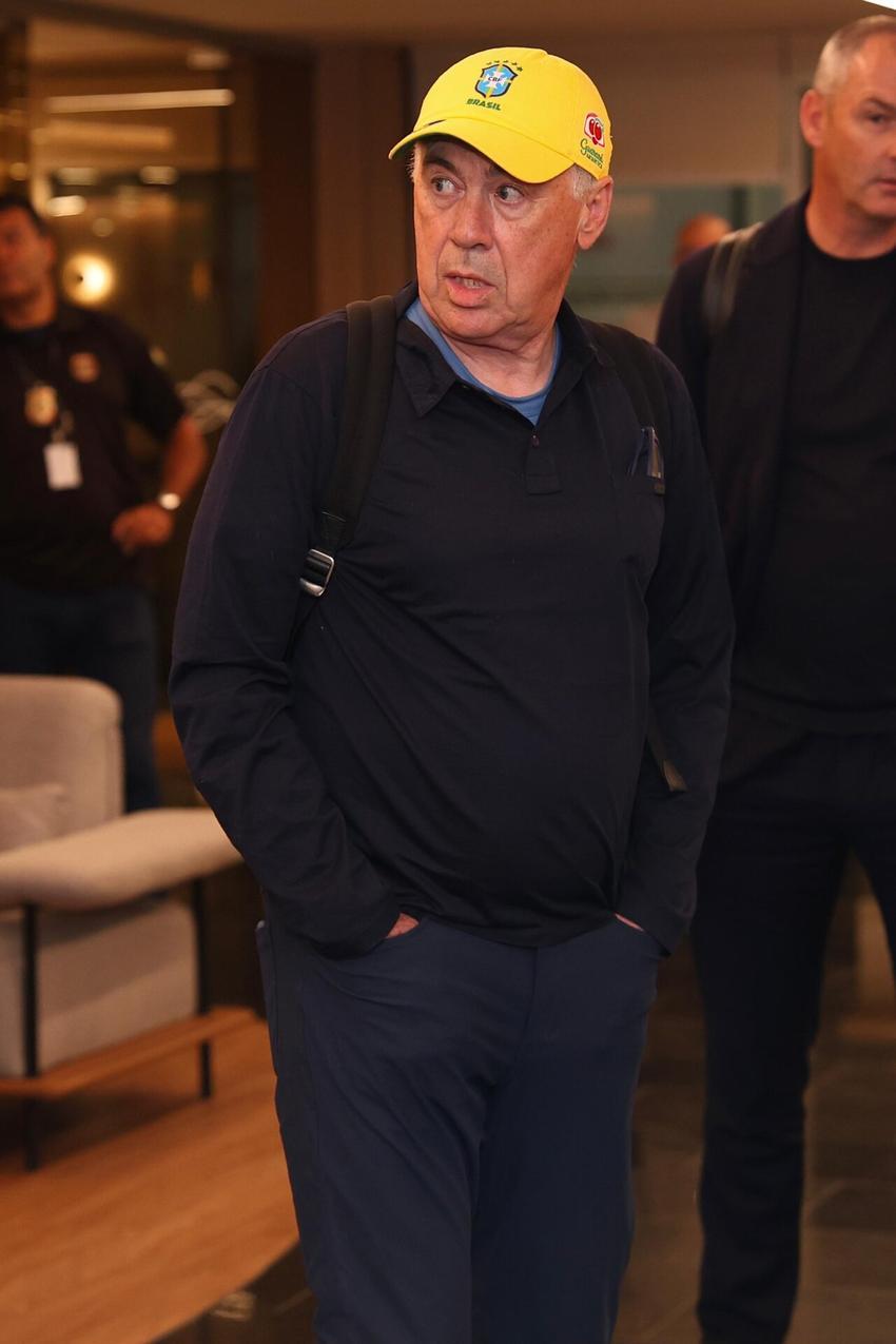 Carlo Ancelotti chega ao Rio