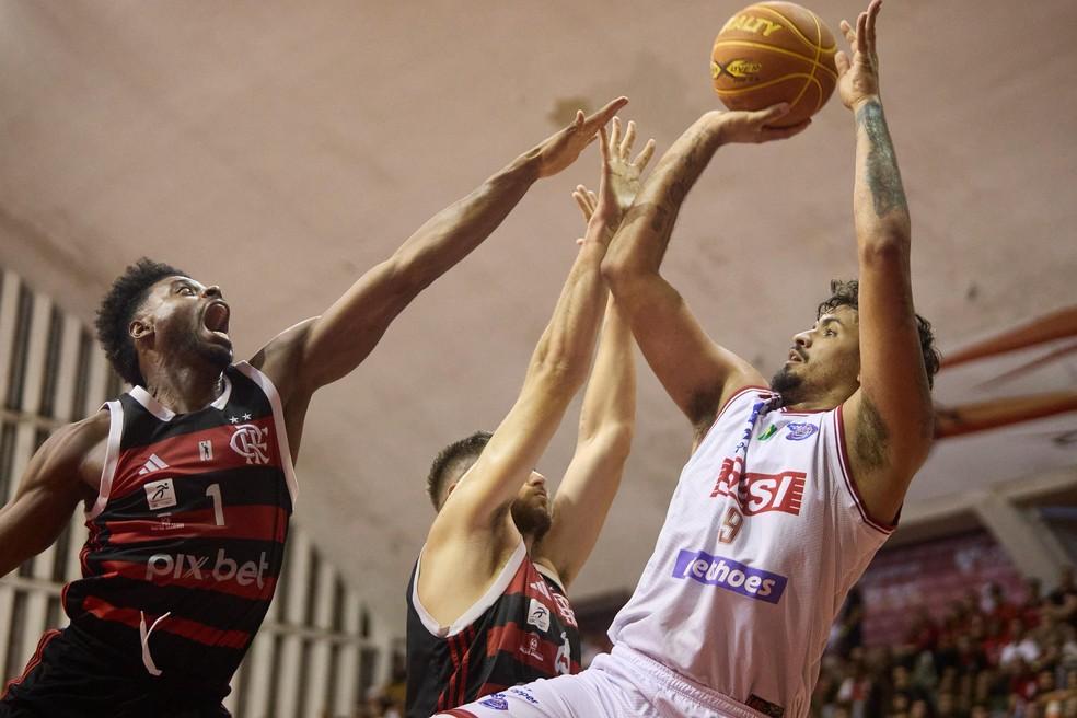 Flamengo x Franca - jogo 3 da semifinal do NBB 2024/2025