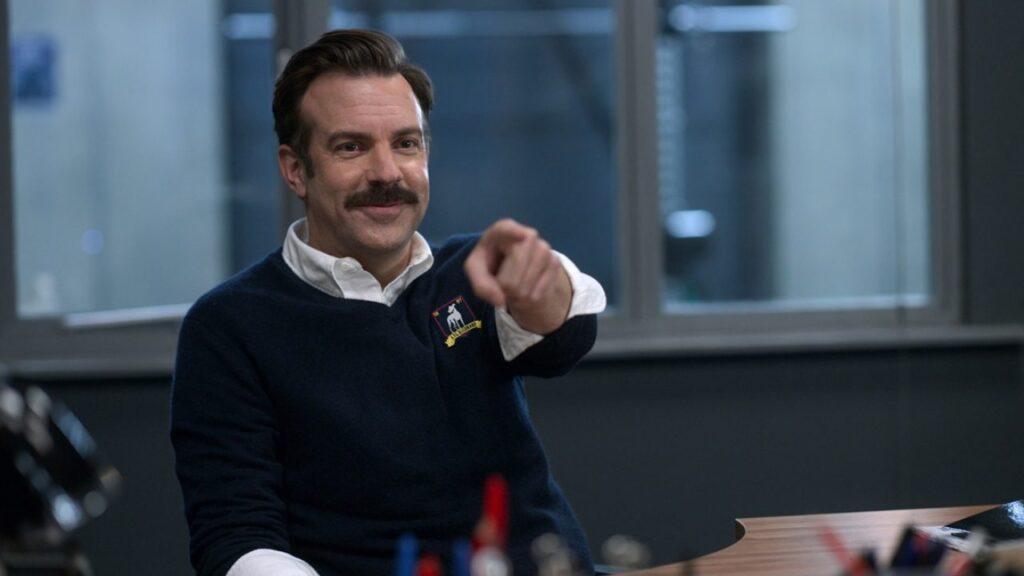 Ted Lasso retorna com nova temporada e o elenco original confirmado.