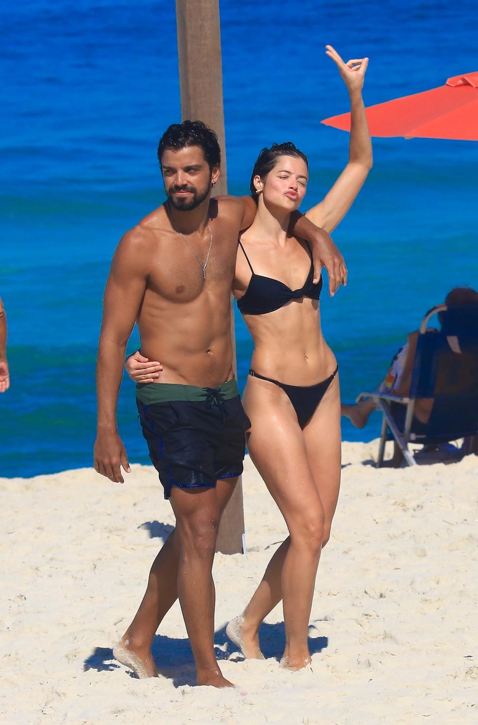 Agatha Moreira e Rodrigo Simas