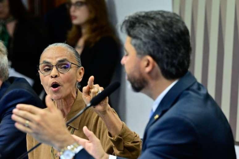 Ministra Marina Silva e senador Marcos Rogério bateram boca em comissão.