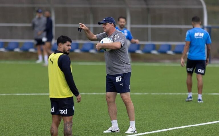 Bahia se prepara para enfrentar o Nacional-URU na Libertadores com mudanças na escalação