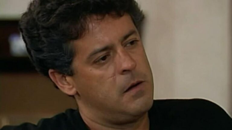 Perpétua arma cilada e usa morte de Arturzinho para derrubar Tieta