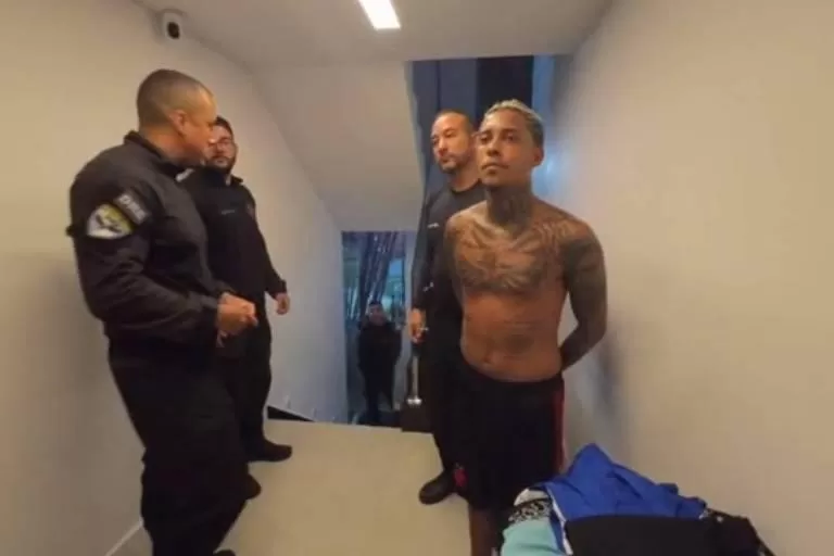 MC Poze do Rodo é preso por ligação com o Comando Vermelho e apologia ao crime