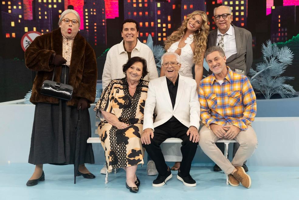 Carlos Alberto de Nóbrega, Luciano Huck, Livia Andrade, Dona Dea, Ed Gama e Rafael Portugal