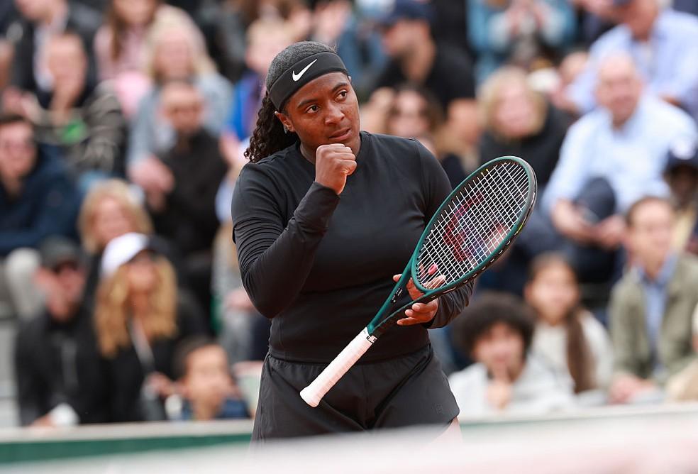 Hailey Baptiste vence Bia Haddad e avança à segunda rodada em Roland Garros