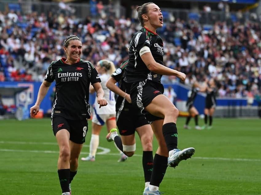 Arsenal feminino eliminou o Lyon na Champions.