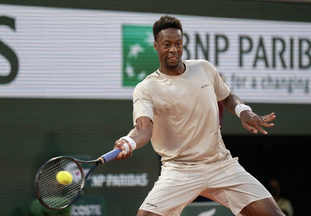 Gael Monfils em ação no French Open