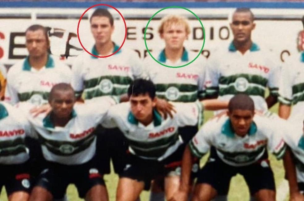 Allan Aal (em vermelho) e Mozart (em verde) como jogadores do Coritiba