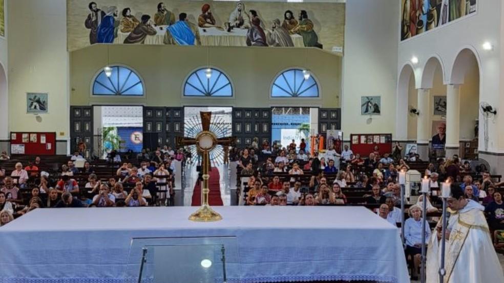 Igrejas de Fortaleza realizam programação especial na data que celebra o Corpus Christi.