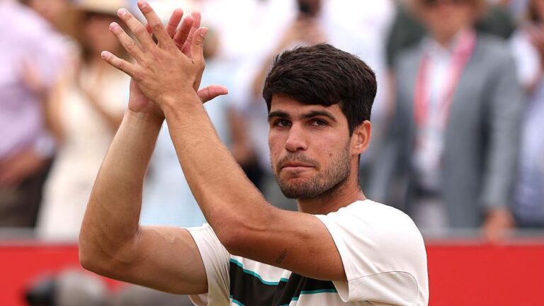 Carlos Alcaraz Se Consolida Como Favorito ao Wimbledon Após Vitória em Queen’s