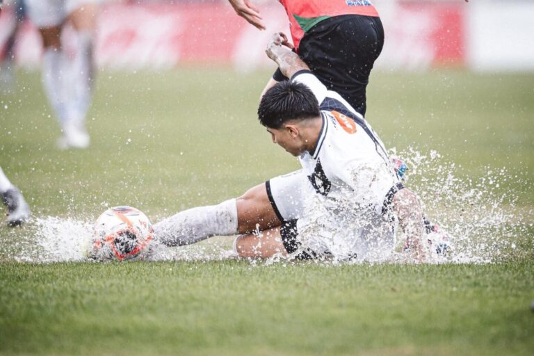 Empate entre Boston River e Danubio marca confronto emocionante na Série B