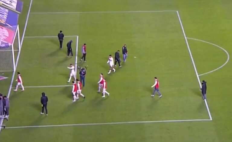 Enzo Díaz, do São Paulo, é criticado após falhas em derrota para o Vasco