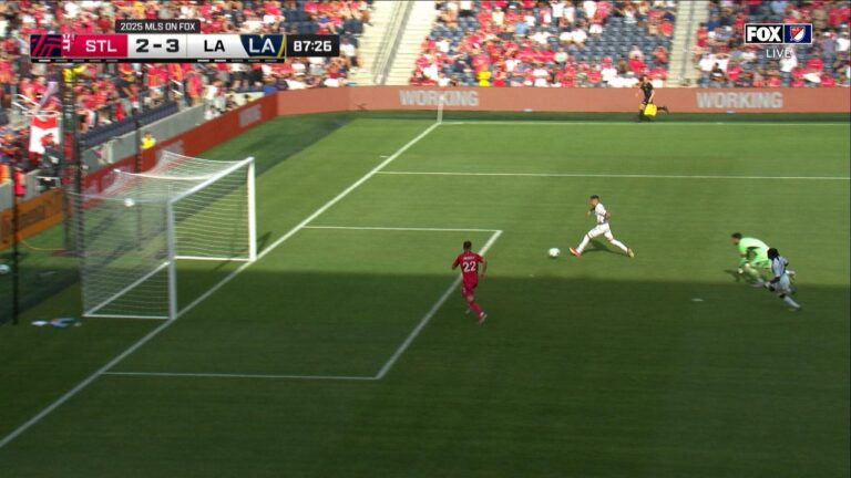 Gabriel Pec brilha e marca gol decisivo na vitória do LA Galaxy contra o St. Louis