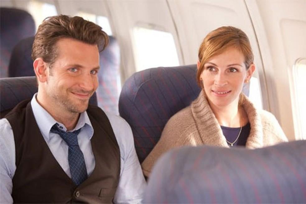Bradley Cooper e Julia Roberts em 'Idas e Vindas do Amor'