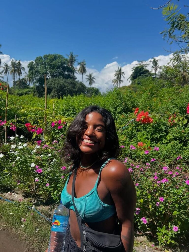 Brasileira Juliana Marins continua desaparecida após queda em trilha na Indonésia