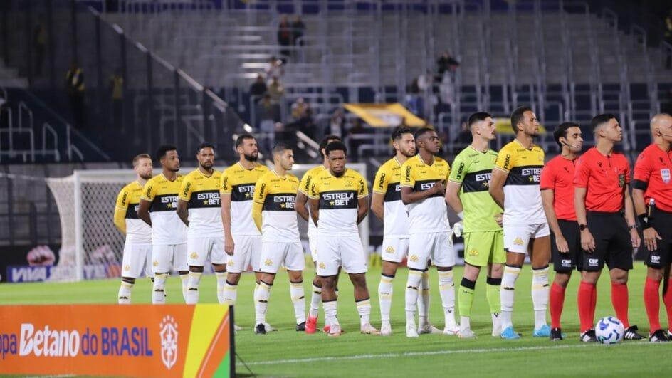 Criciúma em ação durante a Copa do Brasil