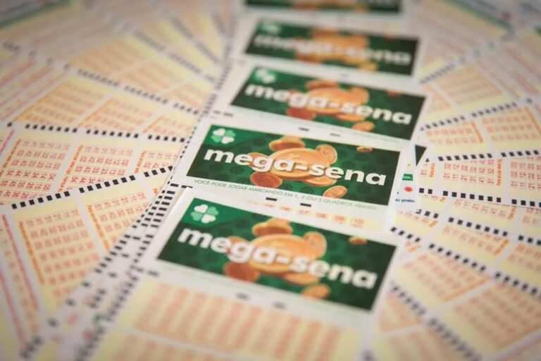 Mega-Sena sorteia prêmio de R$ 100 milhões neste sábado com apostas em destaque