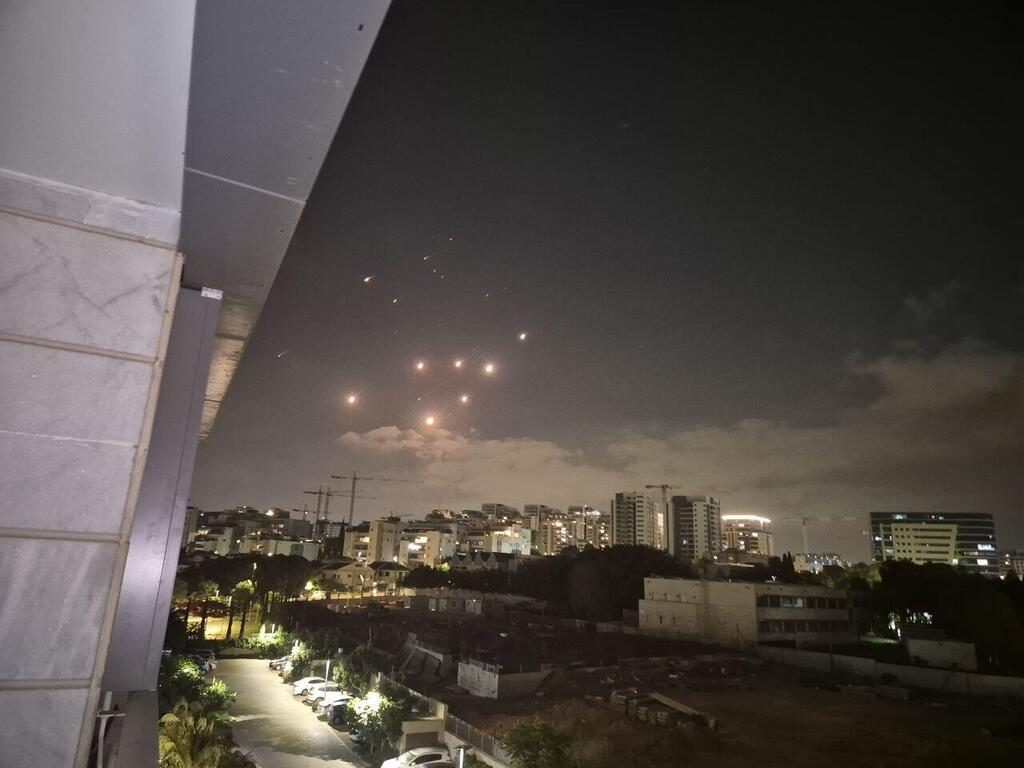 Impacto de mísseis no norte de Israel