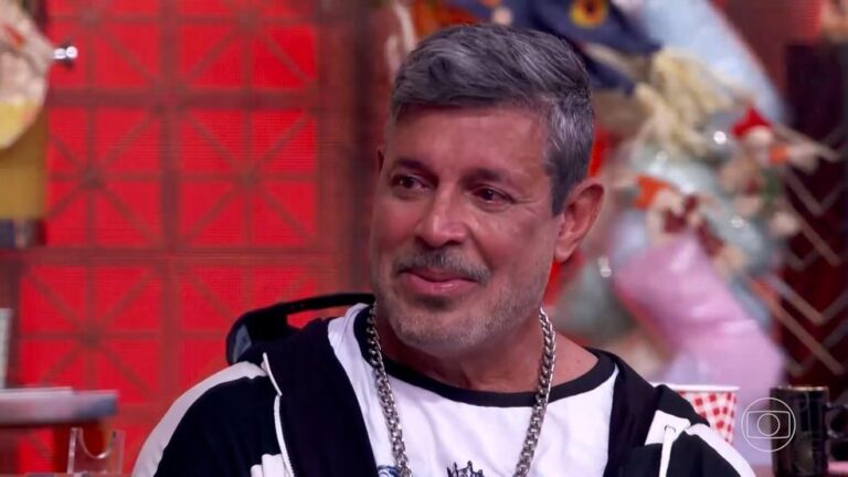 Alexandre Frota Emociona ao Pedir a Luciano Huck para Voltar à TV