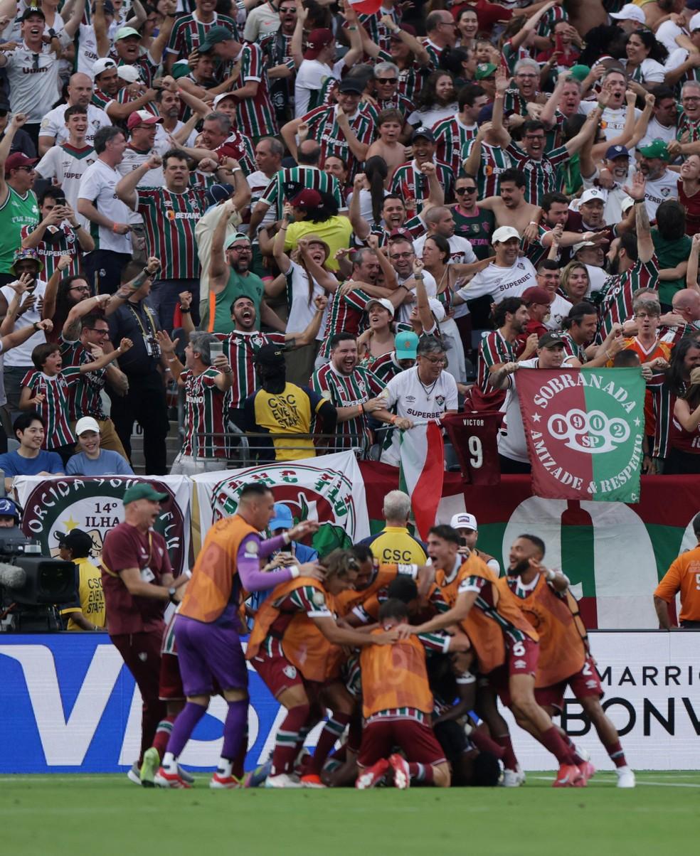 Fluminense comemora virada contra Ulsan