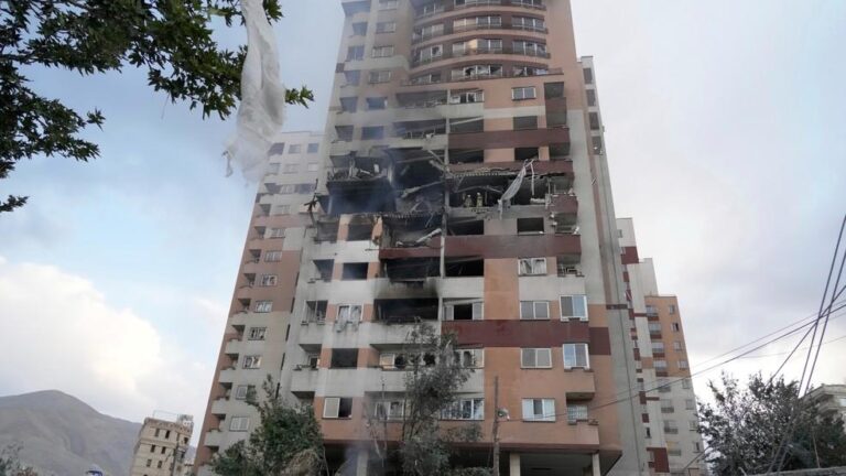 Conflito Israel-Irã: Entenda as Recentes Escaladas e o Arsenal de Cada Lado