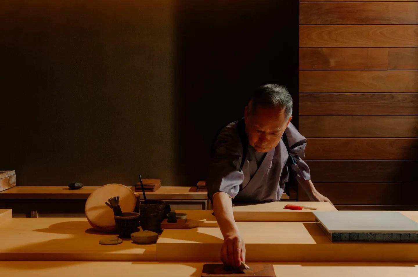 Cena do Ichimura, um restaurante que enfrenta problemas com fraudes de reservas