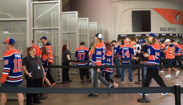 Oilers e Panthers: O Grande Divisor de Águas da Stanley Cup 2025