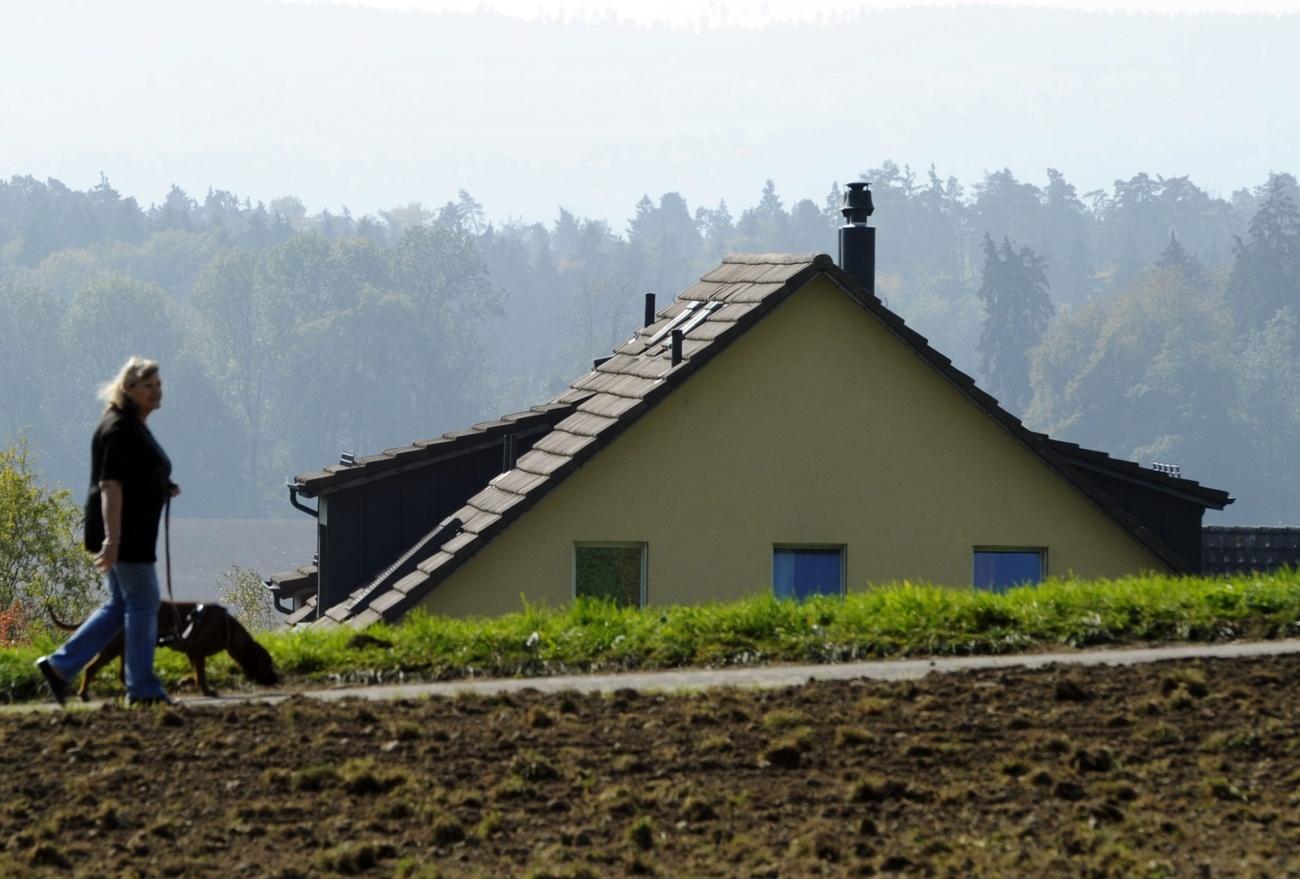 Vivienda destruída após explosão em Guayaquil