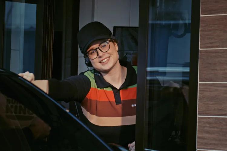 Burger King Lança Campanha Inusitada de Dia dos Namorados com Whopper Grátis