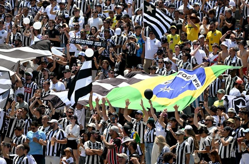 Torcida do Botafogo no Rose Bowl