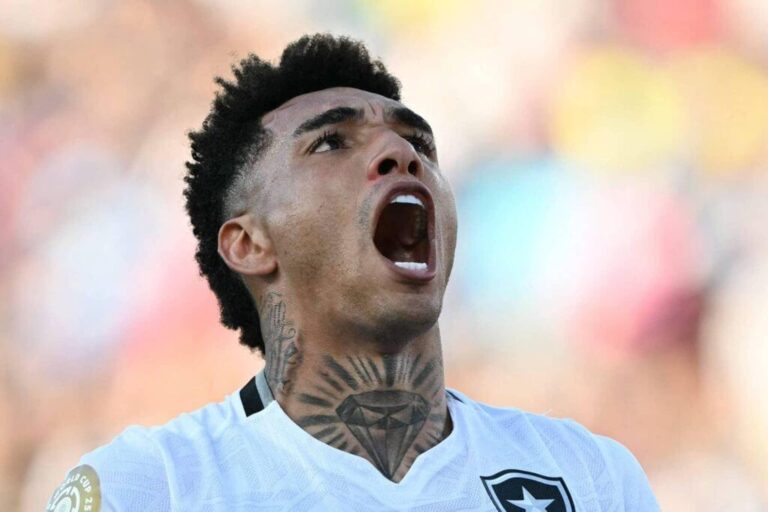 FIFA Club World Cup 2025: Botafogo Surpreende PSG em Grande Estreia