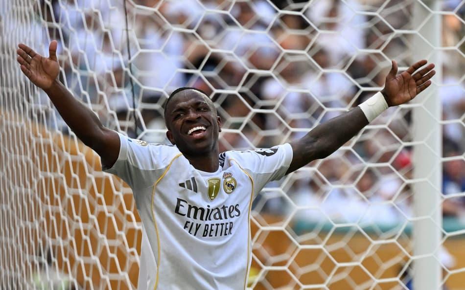 Vini Jr reage durante empate entre Real Madrid e Al-Hilal, pelo Mundial de Clubes.
