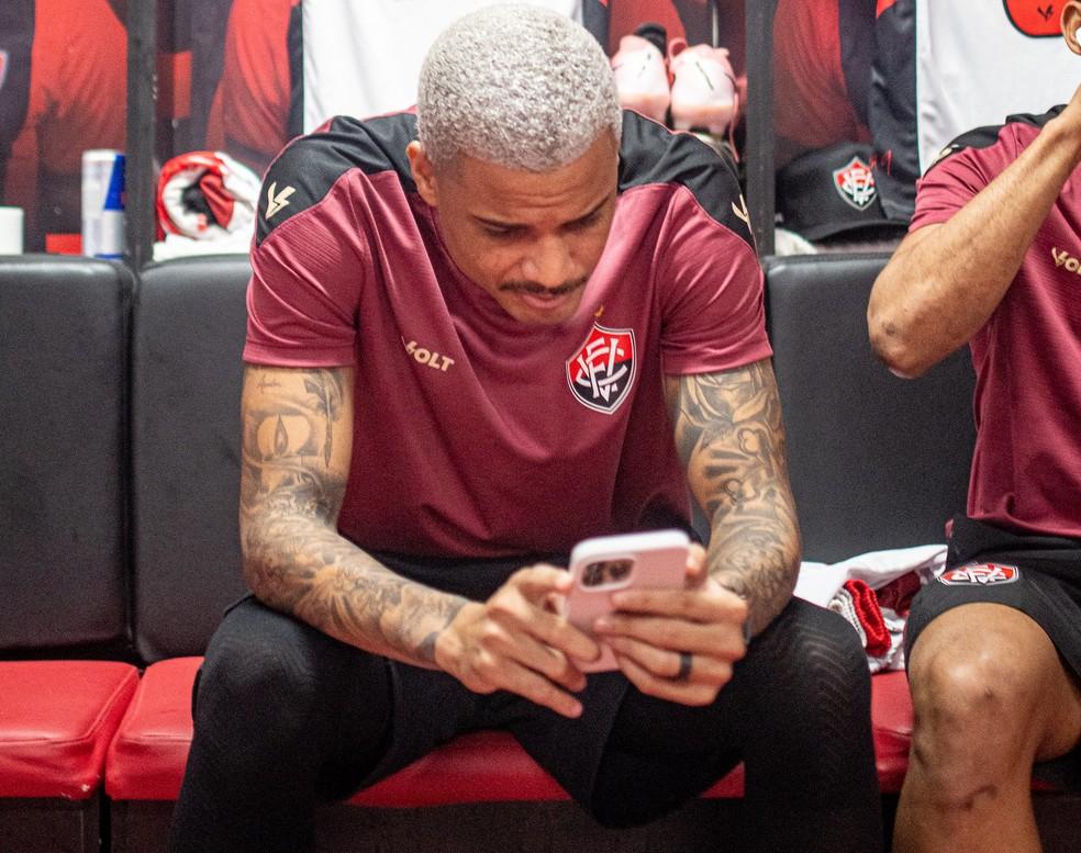 Janderson pelo Vitória