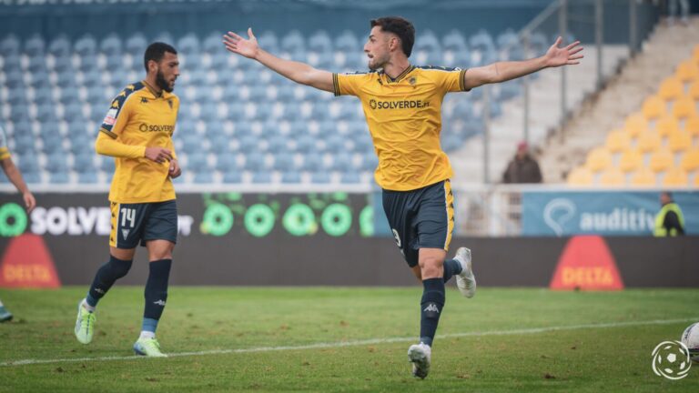 Cruzeiro Avalia Contratação de Alejandro Marqués do Estoril Praia