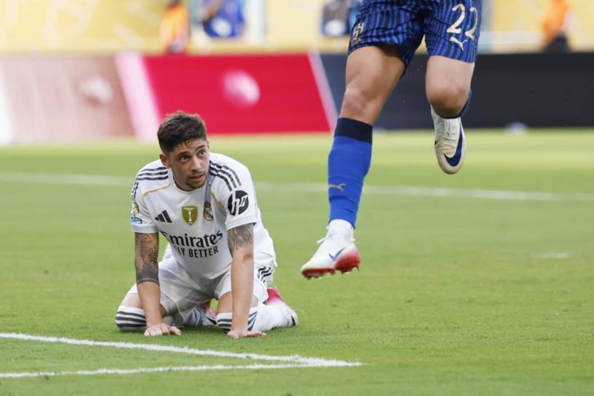 Fede Valverde se lamenta após falhar pênalti