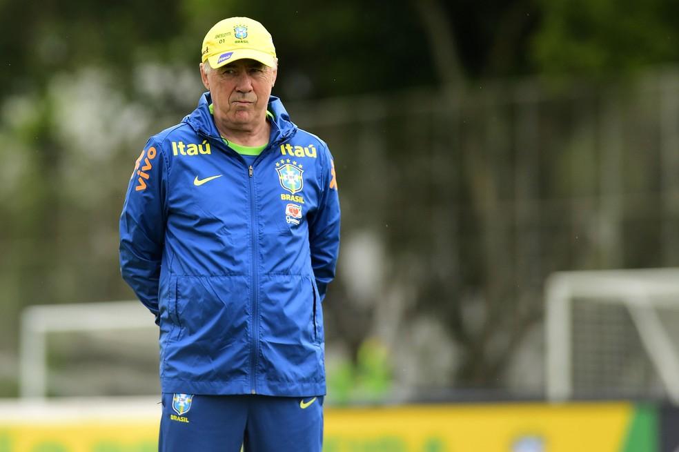 Carlo Ancelotti durante treino