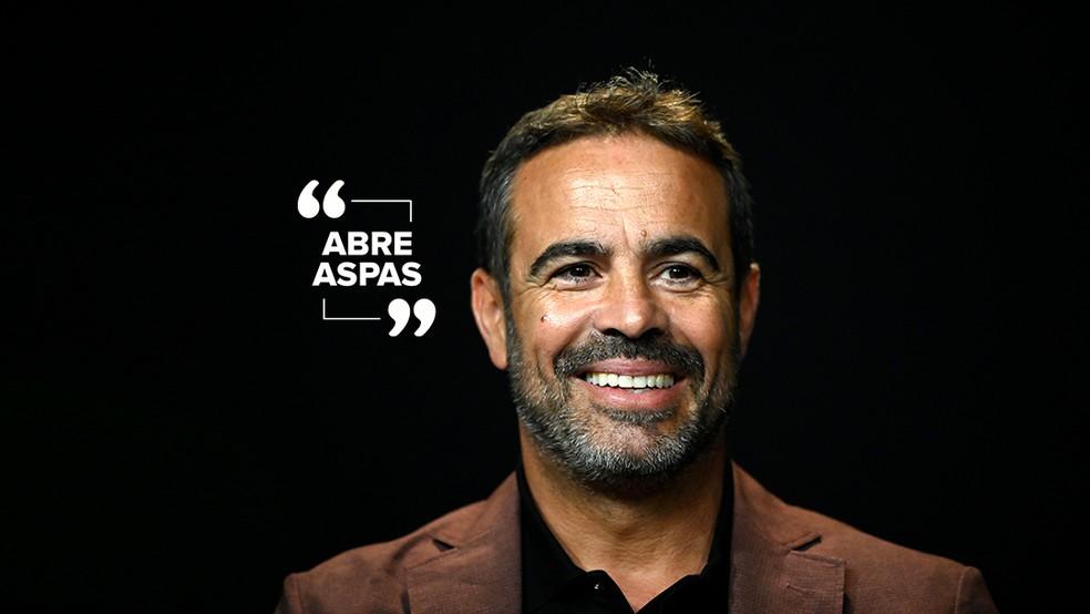 Carrossel Artur Jorge Abre Aspas